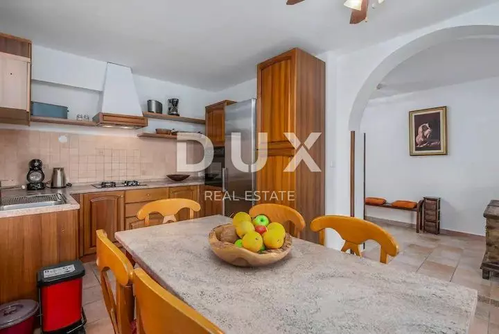 11-bedroom Detached House In Banjole, Croatia (500 M²)