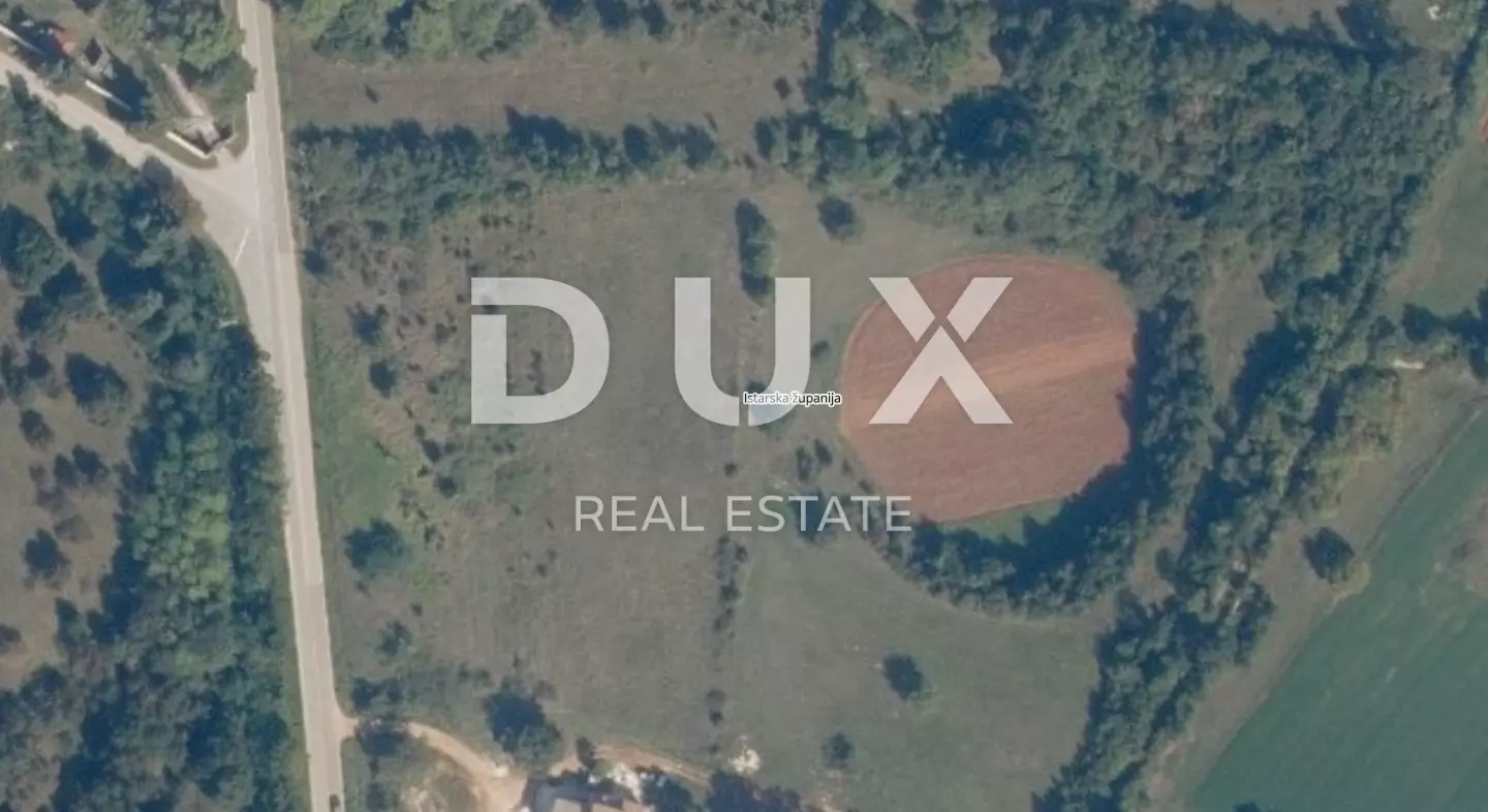 Land In Svetvinčenat, Croatia (3.486 M²)