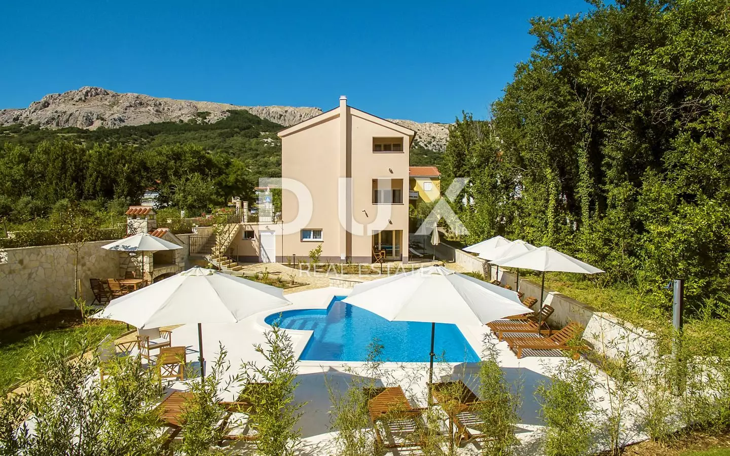 9-bedroom Villa In Baška, Croatia (360 M²)