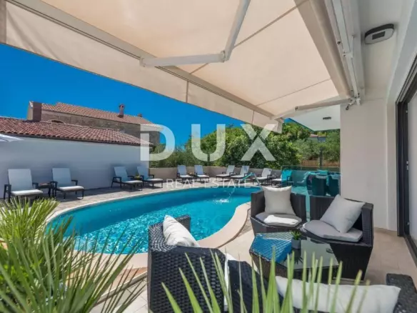12-bedroom Detached House In Vir, Croatia (550 M²)