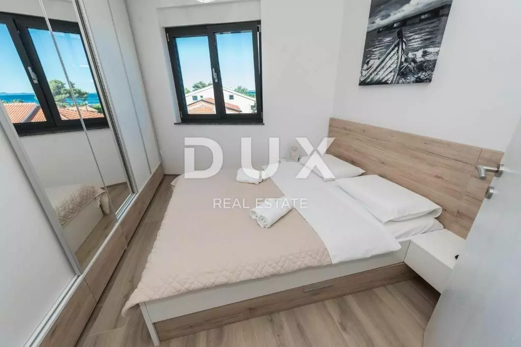 12-bedroom Detached House In Vir, Croatia (550 M²)