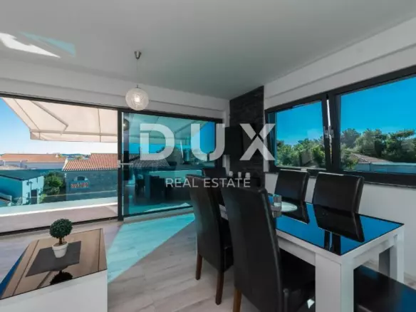 12-bedroom Detached House In Vir, Croatia (550 M²)