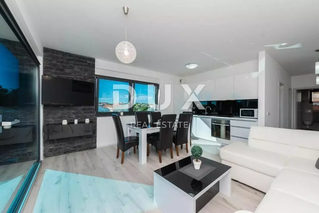 12-bedroom Detached House In Vir, Croatia (550 M²)