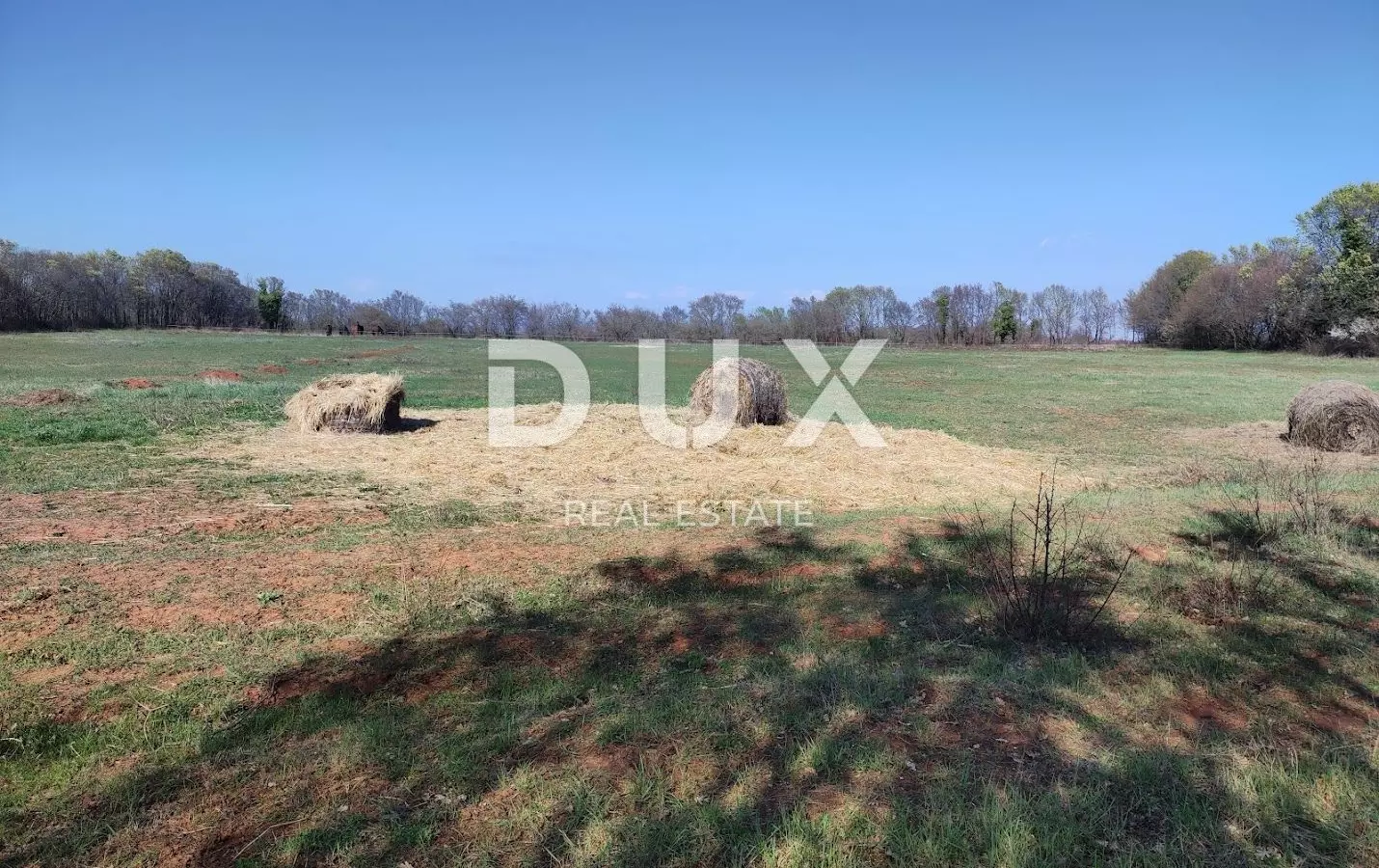 Land In Muntić, Croatia (10.504 M²)