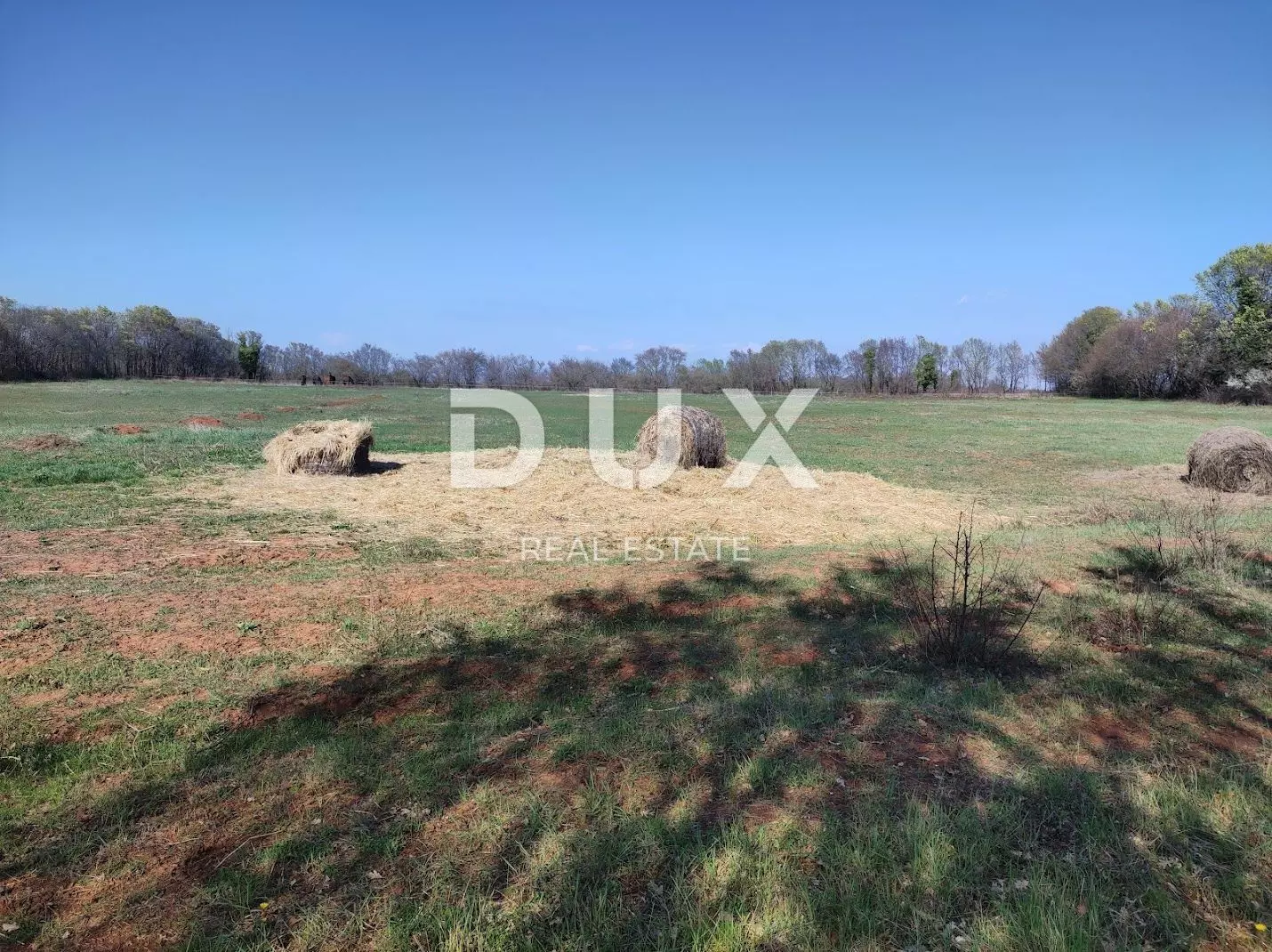 Land In Muntić, Croatia (10.504 M²)