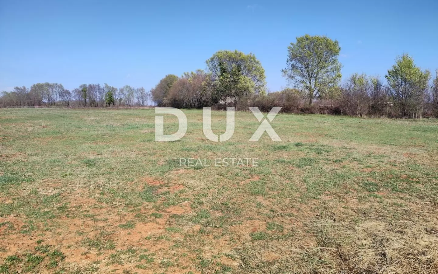 Land In Muntić, Croatia (10.504 M²)