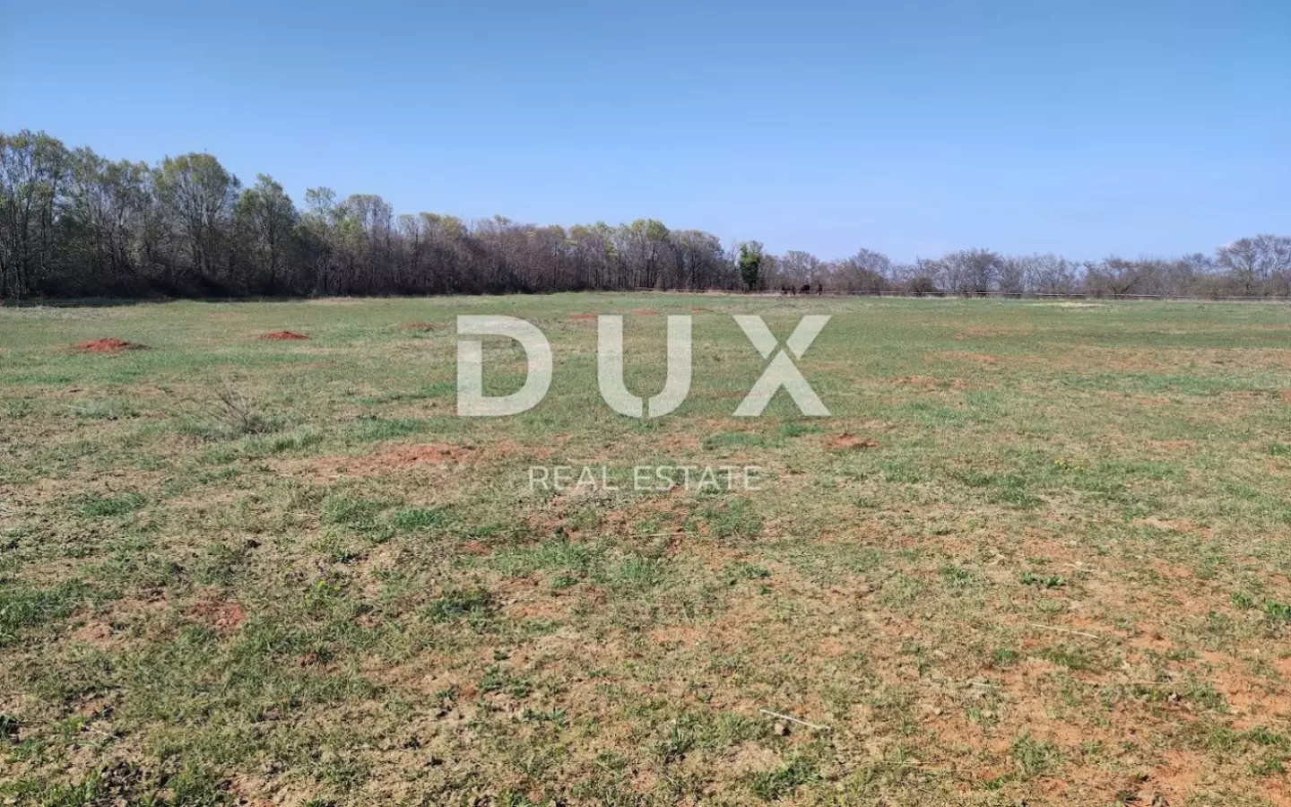 Land In Muntić, Croatia (10.504 M²)
