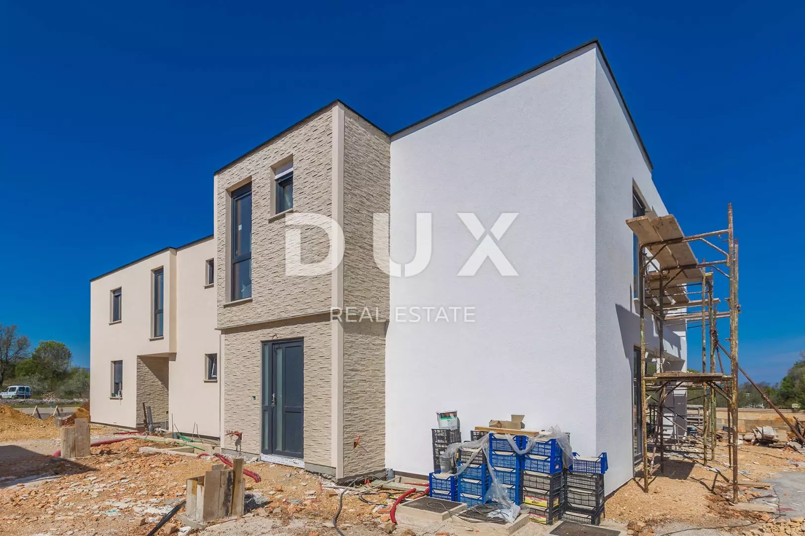 6-bedroom Detached House In Milovčići, Croatia (260 M²)