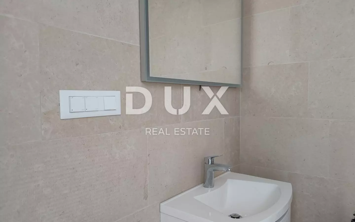 6-bedroom Detached House In Milovčići, Croatia (260 M²)