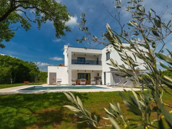 3-bedroom Detached House In Marčana, Croatia (180 M²)