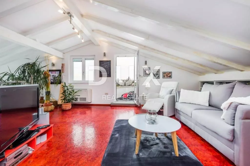 3-bedroom Apartment In Opatija – Centar, Croatia (222 M²)