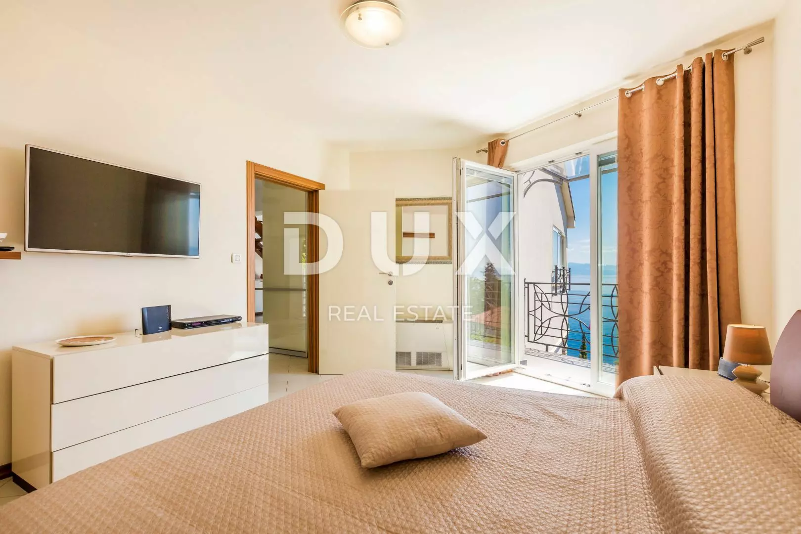 3-bedroom Apartment In Opatija – Centar, Croatia (222 M²)