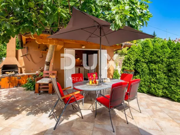 3-bedroom Apartment In Opatija – Centar, Croatia (222 M²)