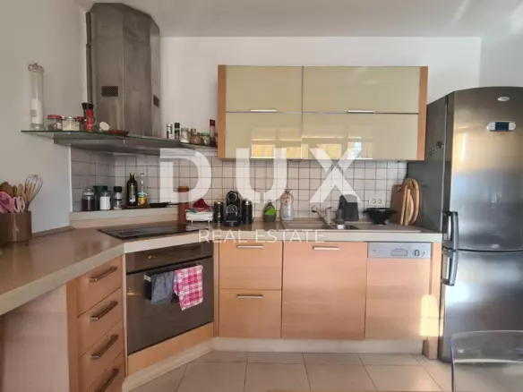 3-bedroom Apartment In Rubeši, Croatia (102 M²)