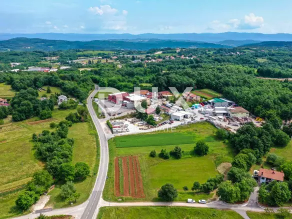 Land In Pazin, Croatia (9.508 M²)