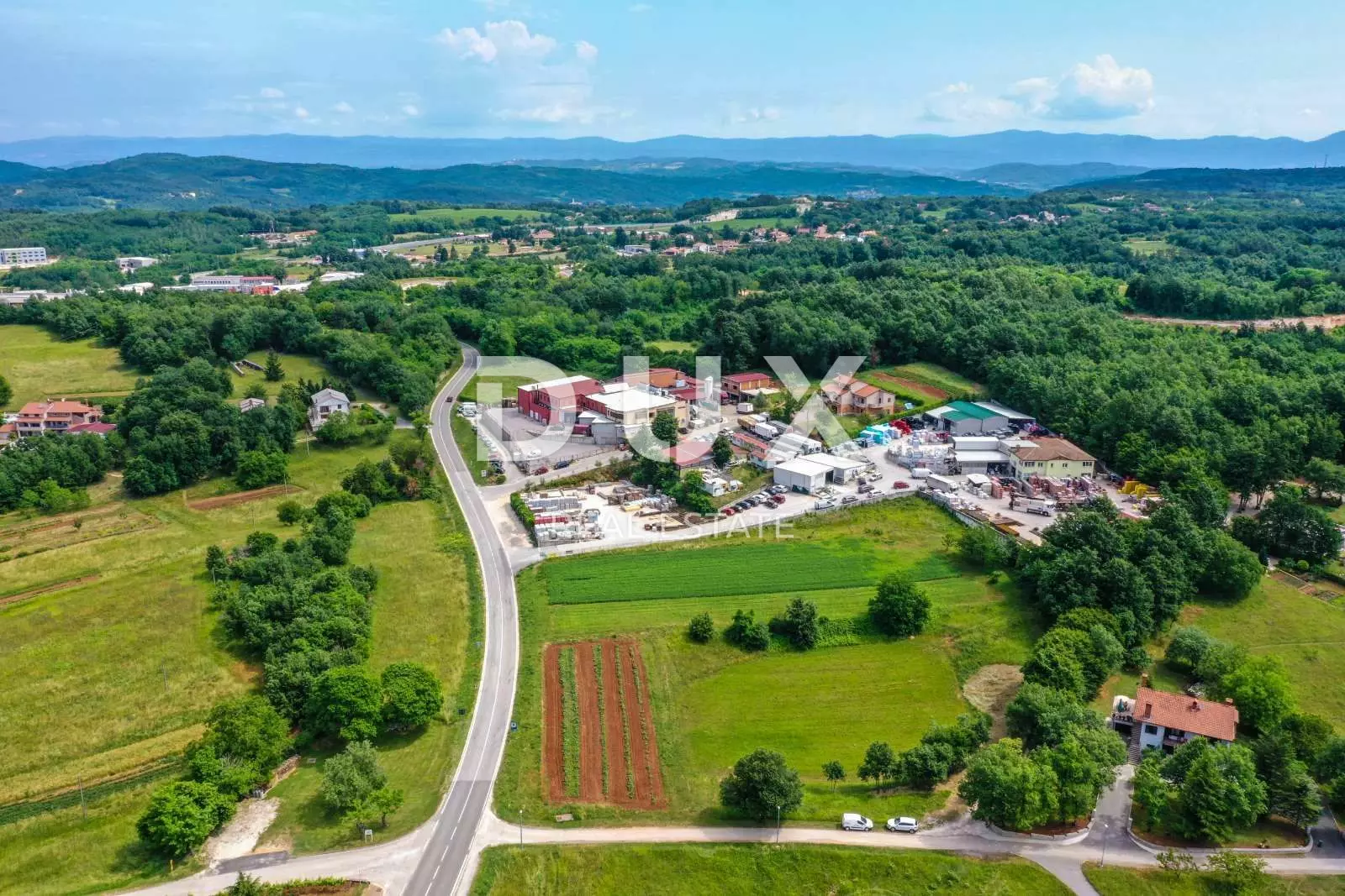 Land In Pazin, Croatia (9.508 M²)
