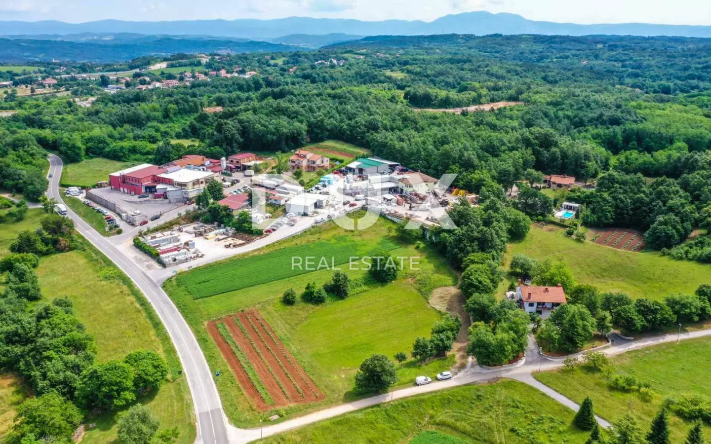 Land In Pazin, Croatia (9.508 M²)