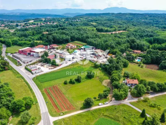 Land In Pazin, Croatia (9.508 M²)