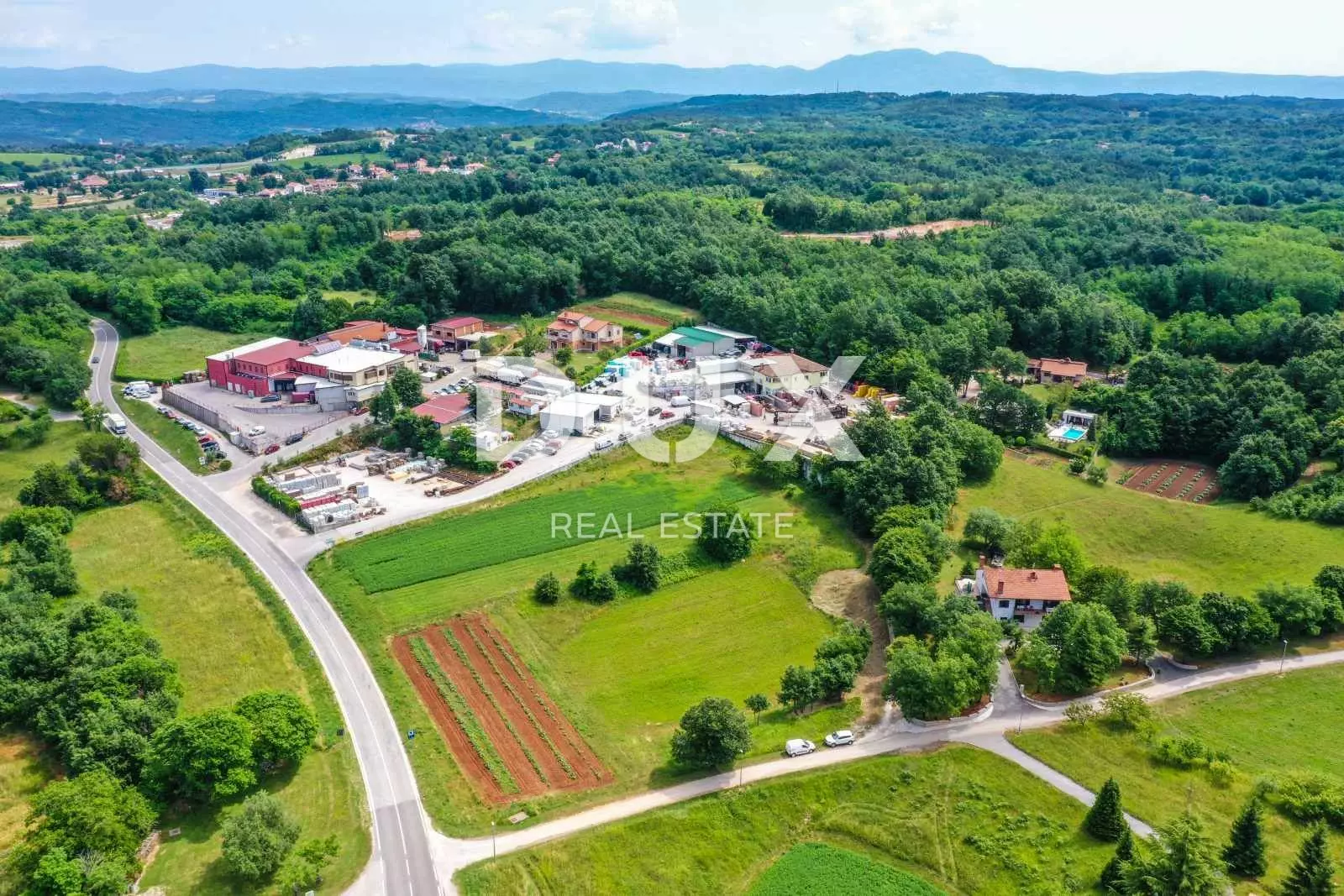 Land In Pazin, Croatia (9.508 M²)