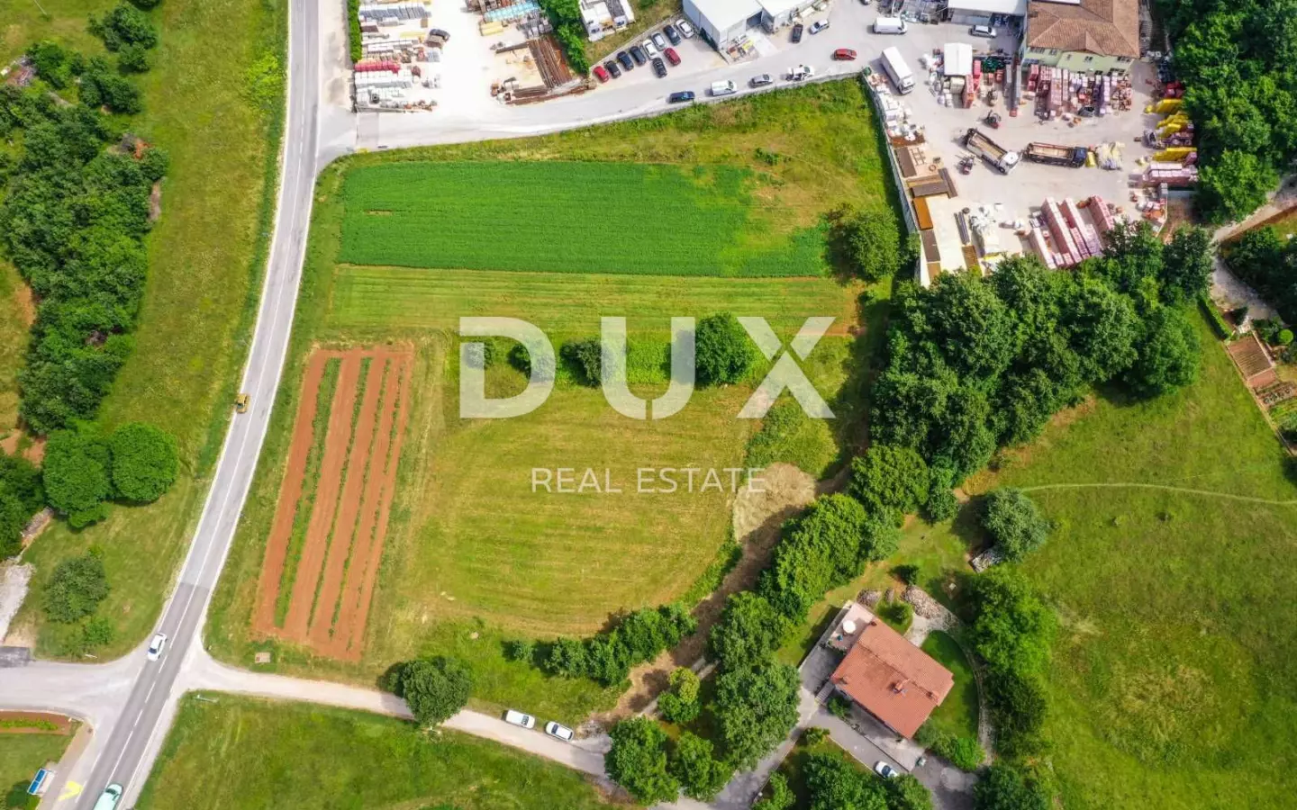 Land In Pazin, Croatia (9.508 M²)