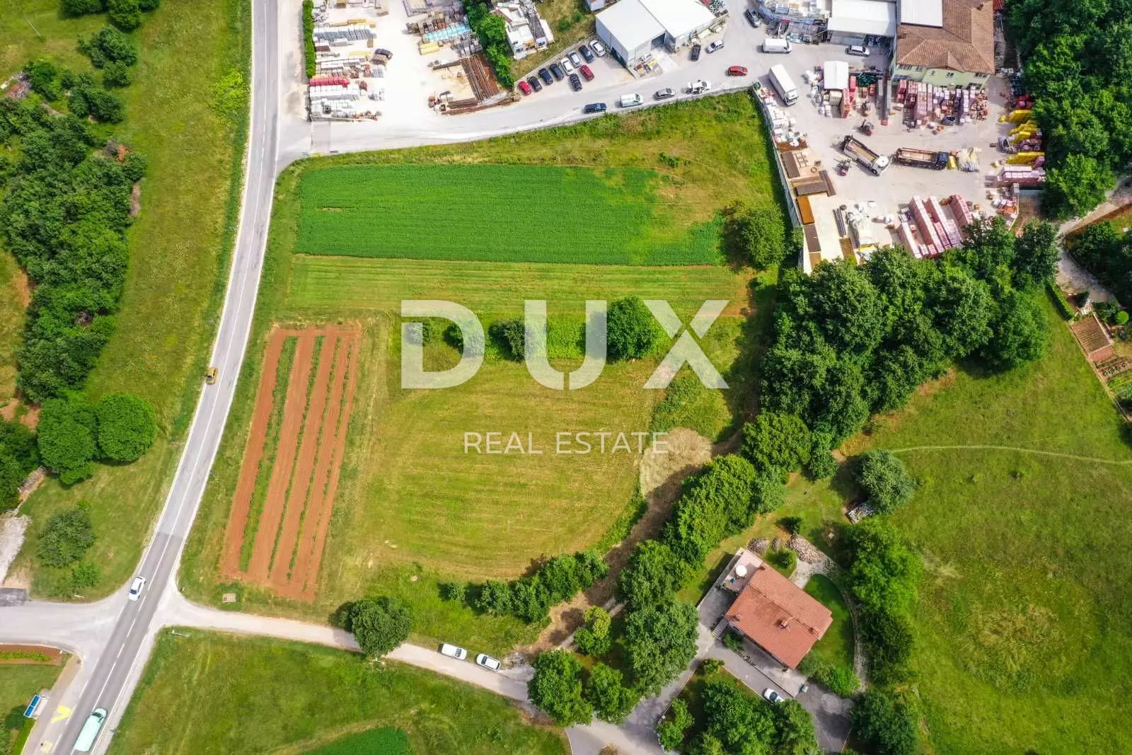 Land In Pazin, Croatia (9.508 M²)