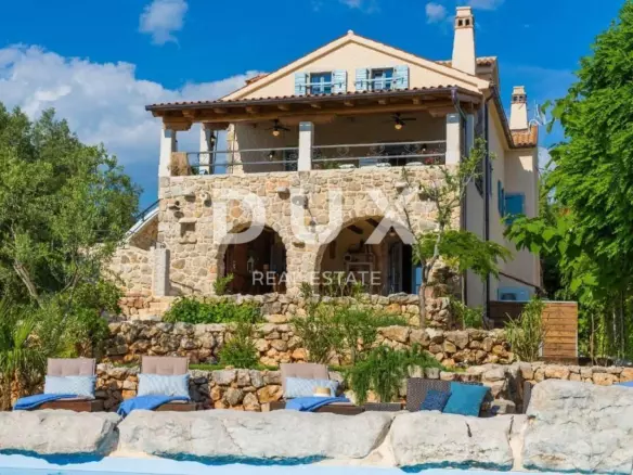 4-bedroom Detached House In Sveti Vid-miholjice, Croatia (260 M²)