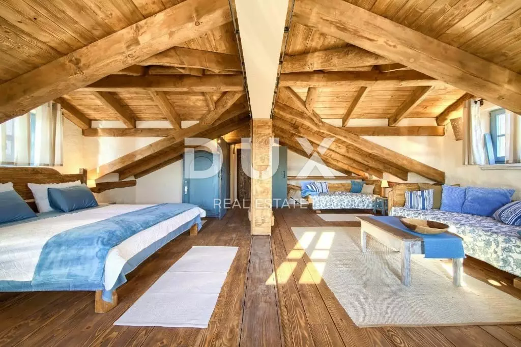 4-bedroom Detached House In Sveti Vid-miholjice, Croatia (260 M²)