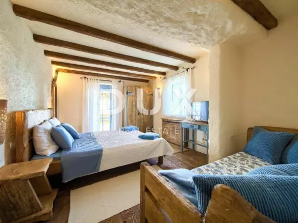 4-bedroom Detached House In Sveti Vid-miholjice, Croatia (260 M²)