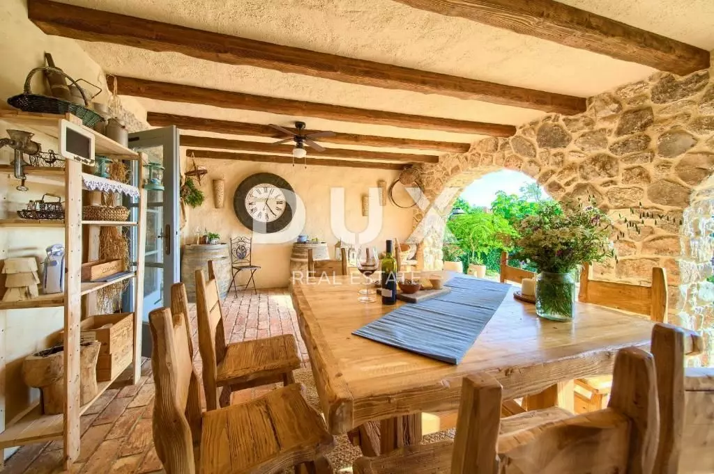 4-bedroom Detached House In Sveti Vid-miholjice, Croatia (260 M²)