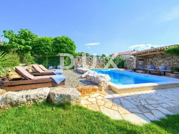 4-bedroom Detached House In Sveti Vid-miholjice, Croatia (260 M²)
