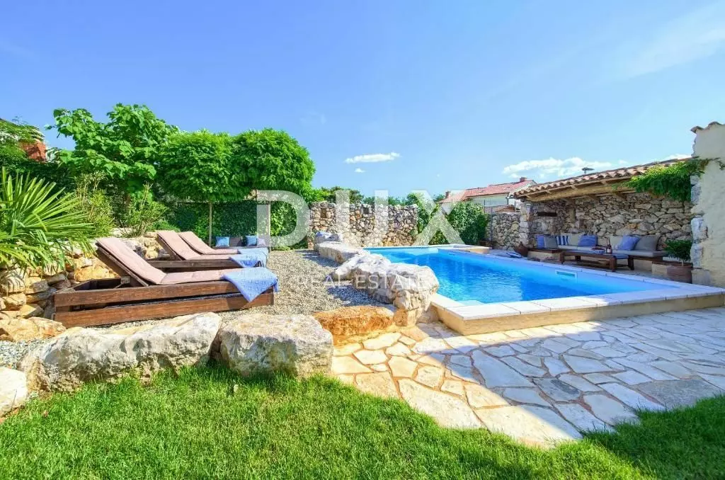4-bedroom Detached House In Sveti Vid-miholjice, Croatia (260 M²)