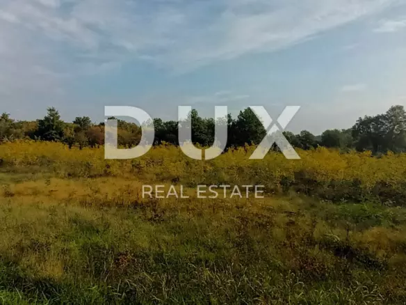 Land In Poreč, Croatia (4.343 M²)