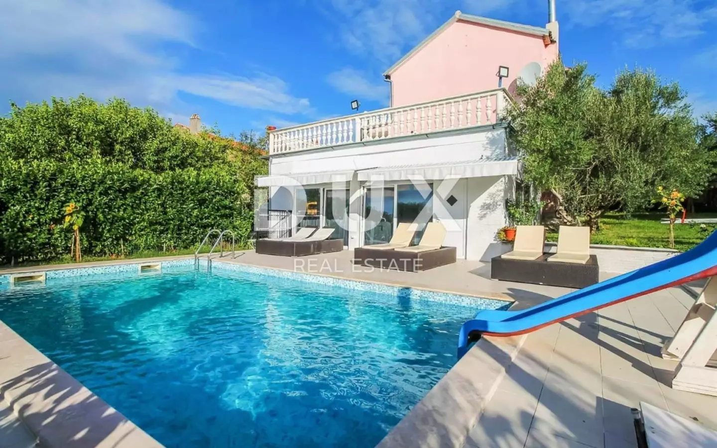 3-bedroom Detached House In Brtonigla, Croatia (220 M²)