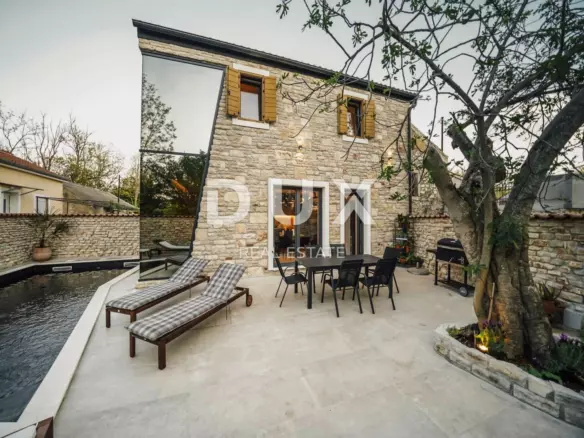 2-bedroom Villa In Privlaka, Croatia (100 M²)