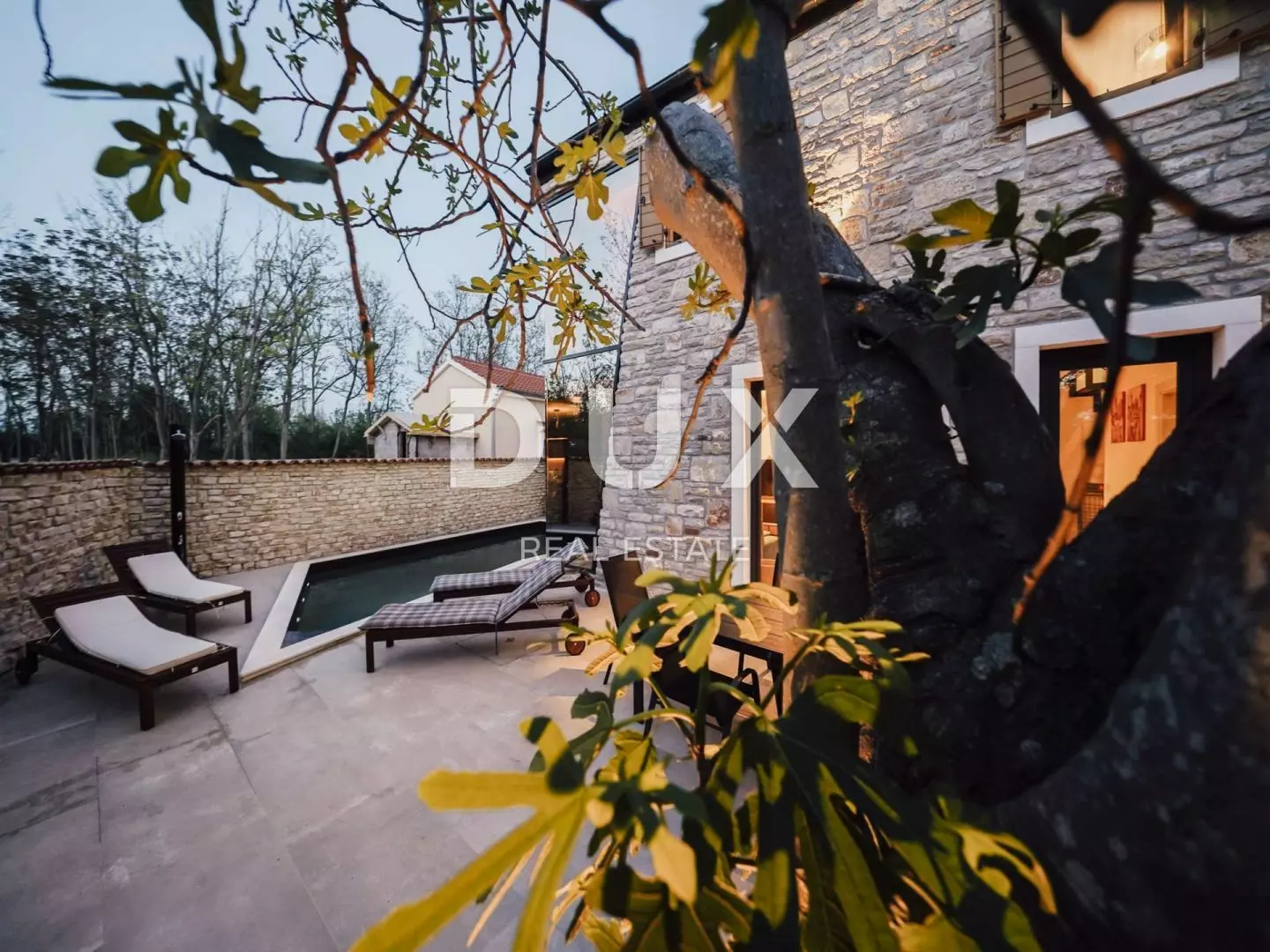 2-bedroom Villa In Privlaka, Croatia (100 M²)