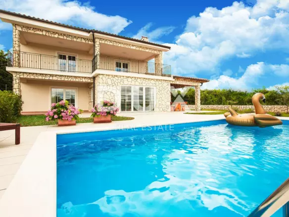 3-bedroom Villa In Soline, Croatia (250 M²)