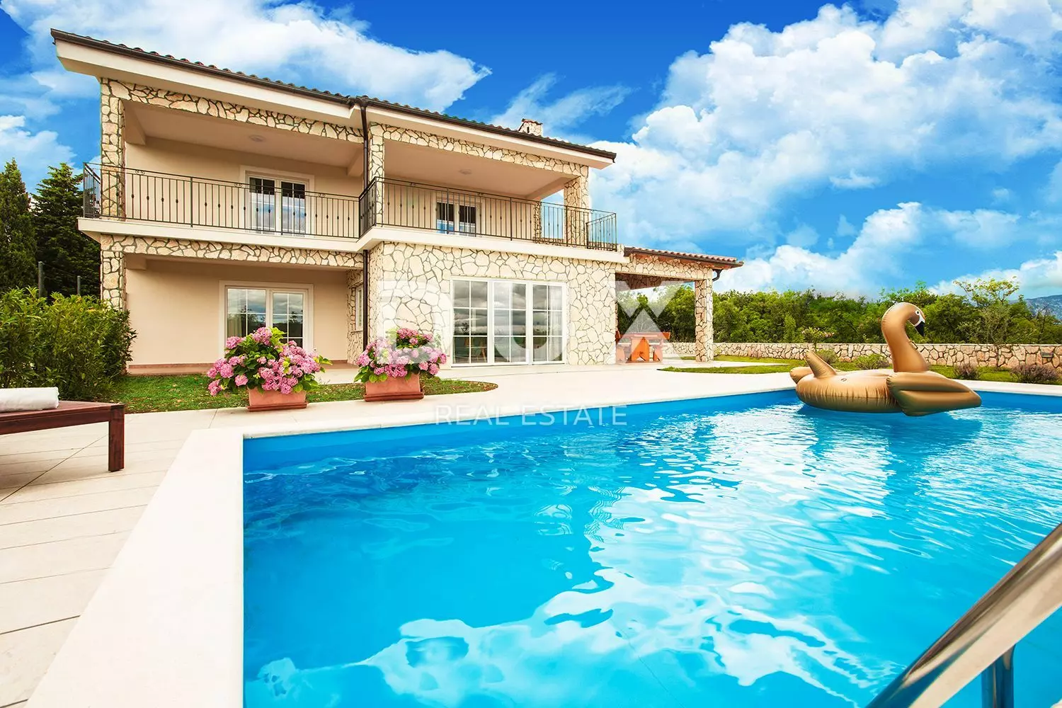 3-bedroom Villa In Soline, Croatia (250 M²)