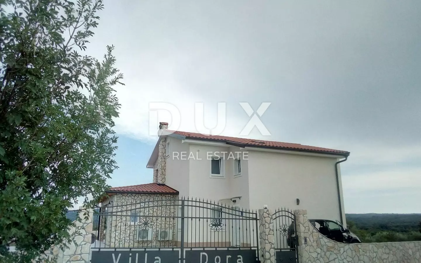 3-bedroom Villa In Soline, Croatia (250 M²)