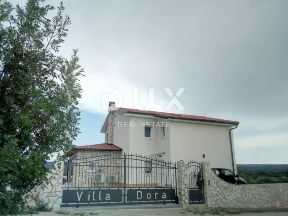 3-bedroom Villa In Soline, Croatia (250 M²)