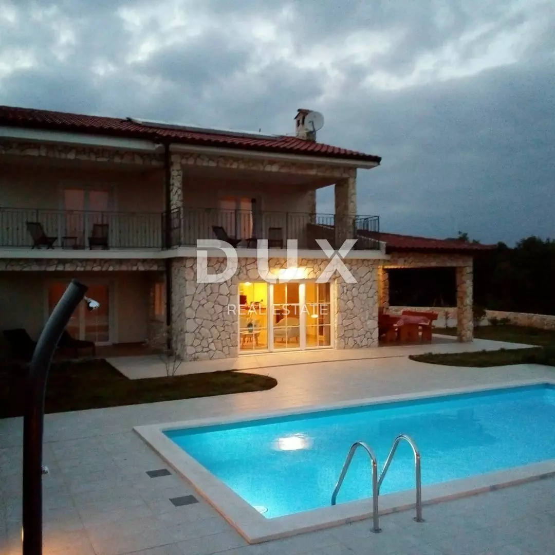 3-bedroom Villa In Soline, Croatia (250 M²)