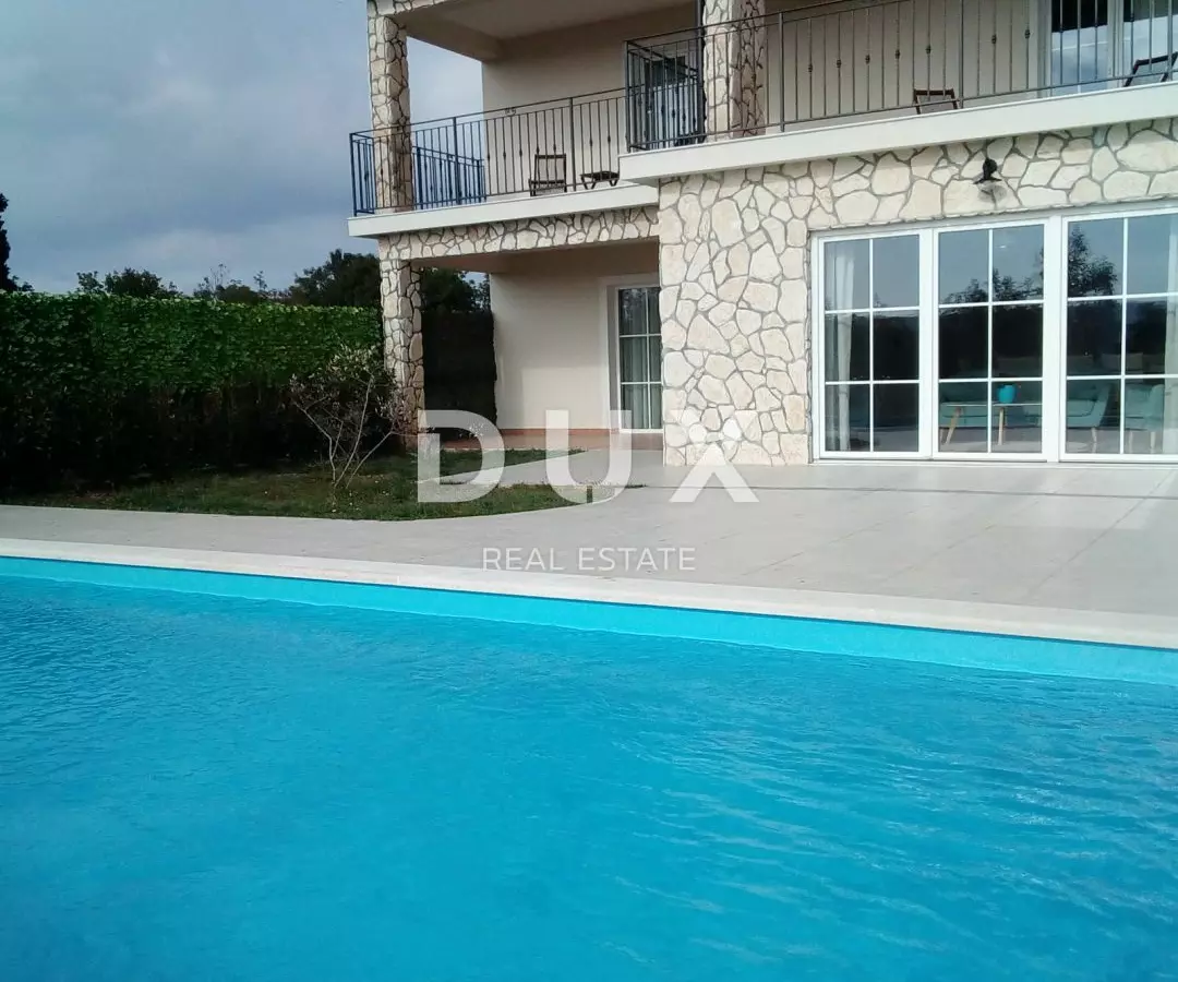 3-bedroom Villa In Soline, Croatia (250 M²)