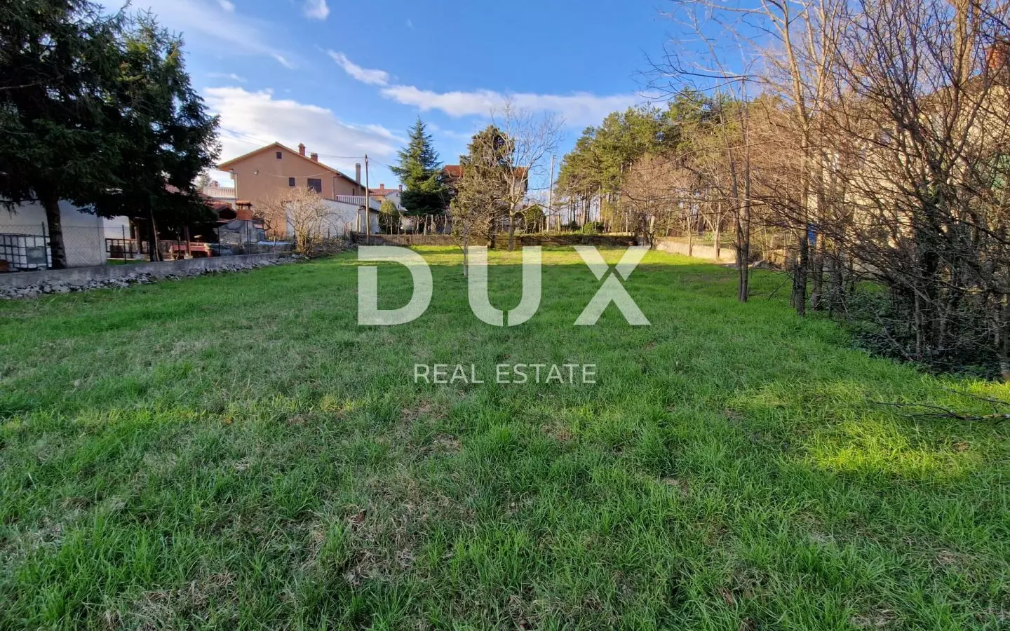 Land In Lupoglav, Croatia (962 M²)