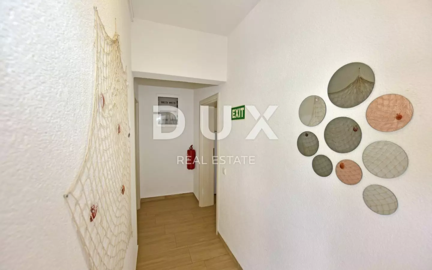 9-bedroom Detached House In Poreč, Croatia (280 M²)