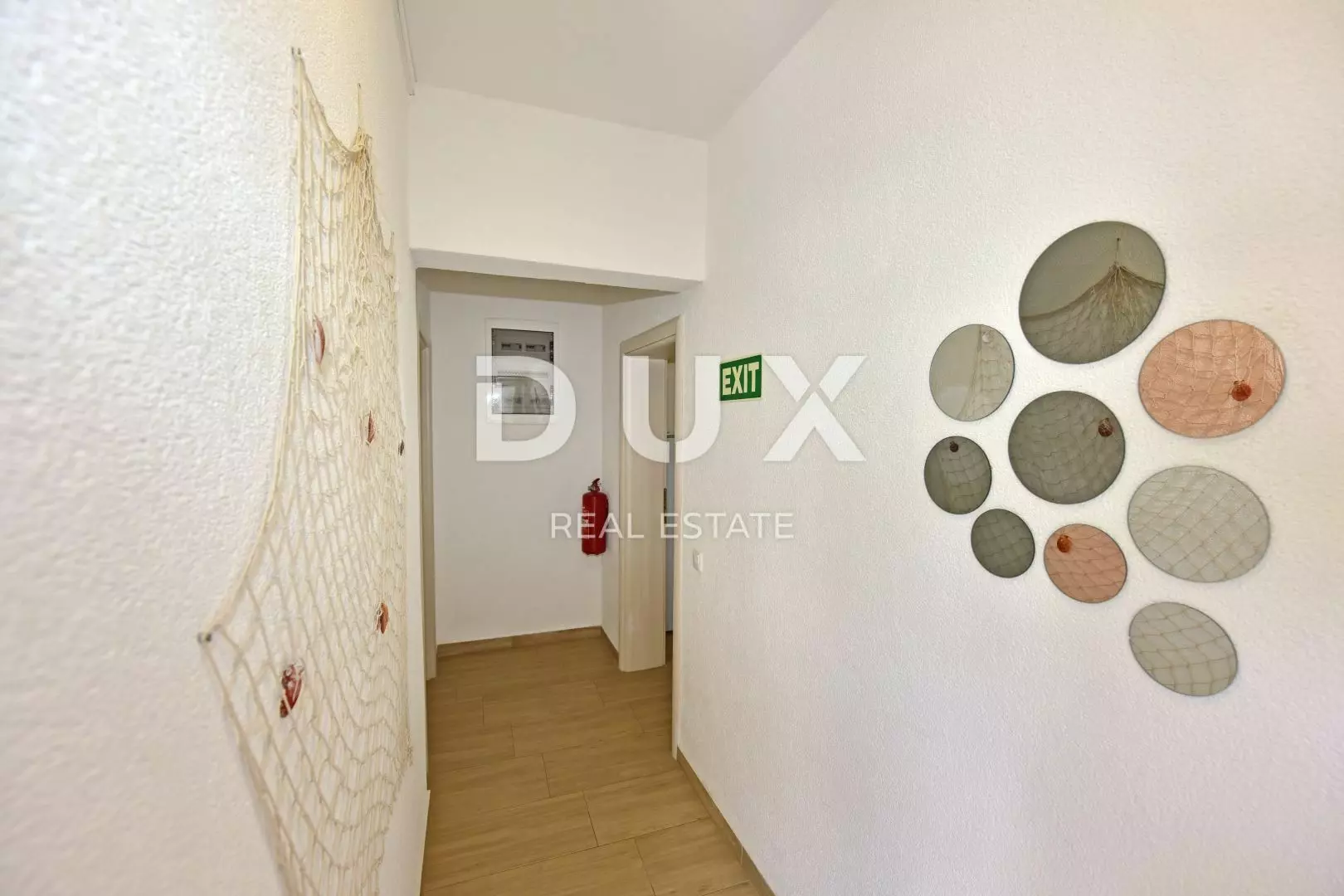 9-bedroom Detached House In Poreč, Croatia (280 M²)