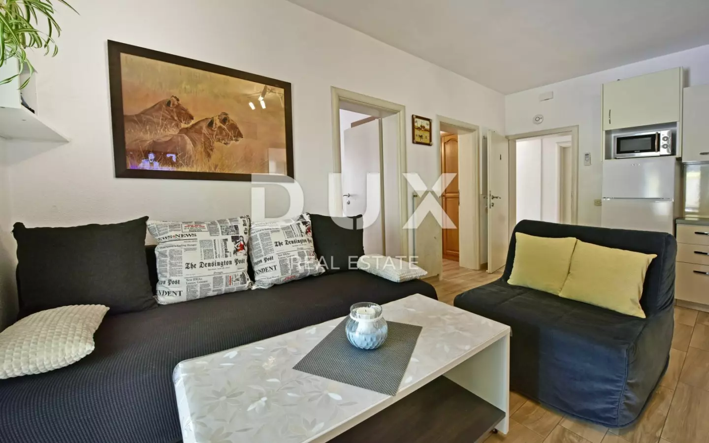 9-bedroom Detached House In Poreč, Croatia (280 M²)