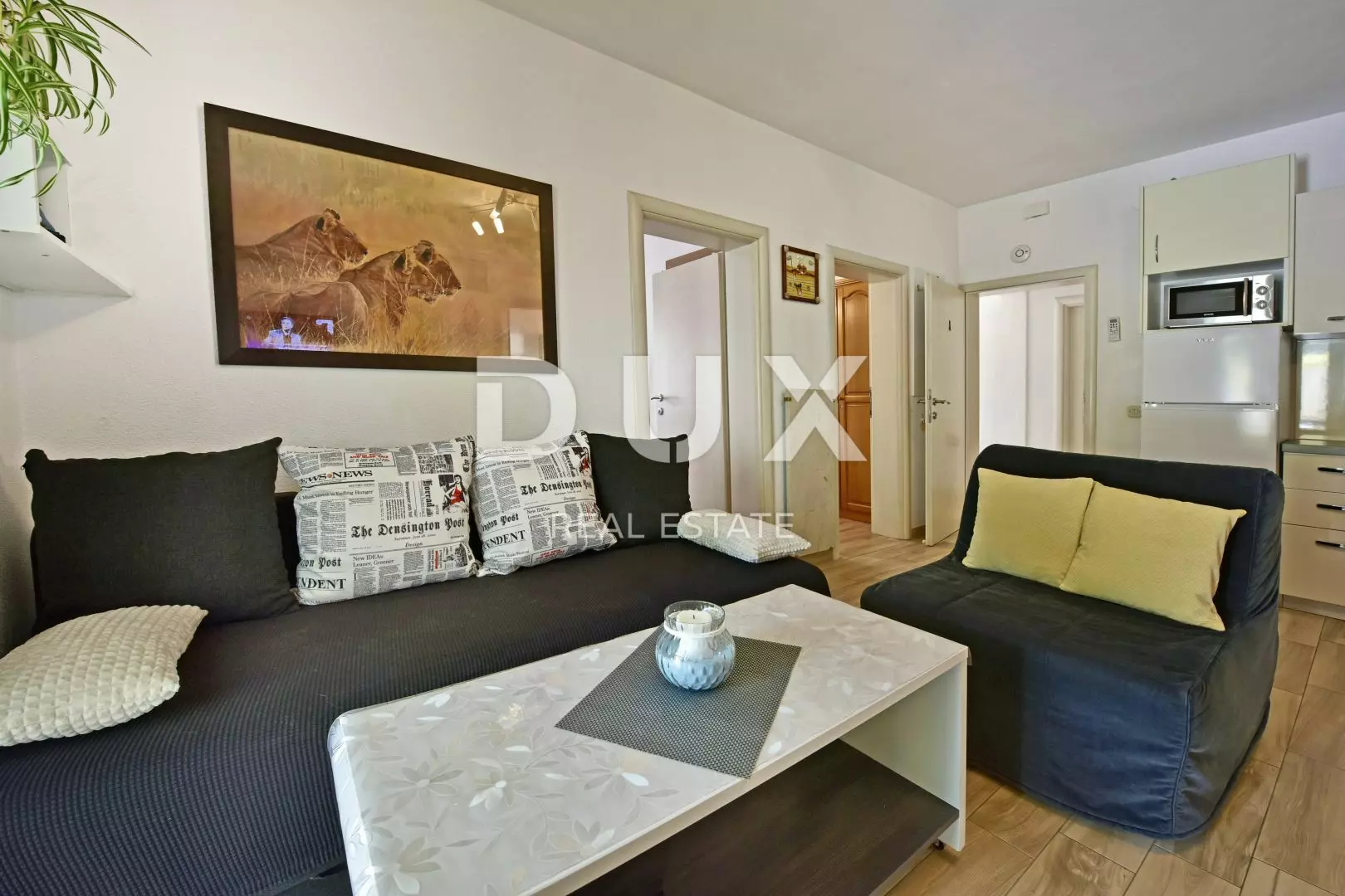 9-bedroom Detached House In Poreč, Croatia (280 M²)