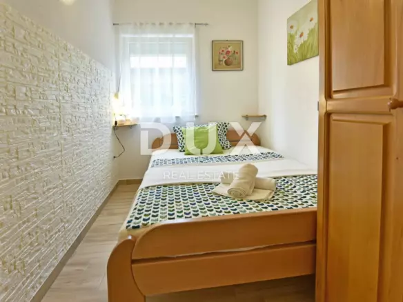 9-bedroom Detached House In Poreč, Croatia (280 M²)