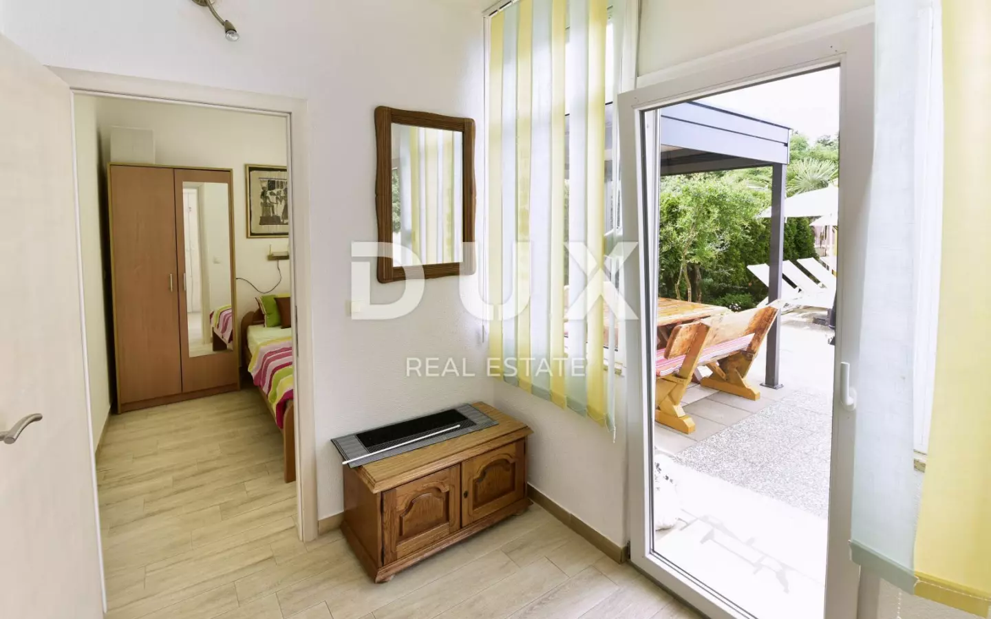 9-bedroom Detached House In Poreč, Croatia (280 M²)