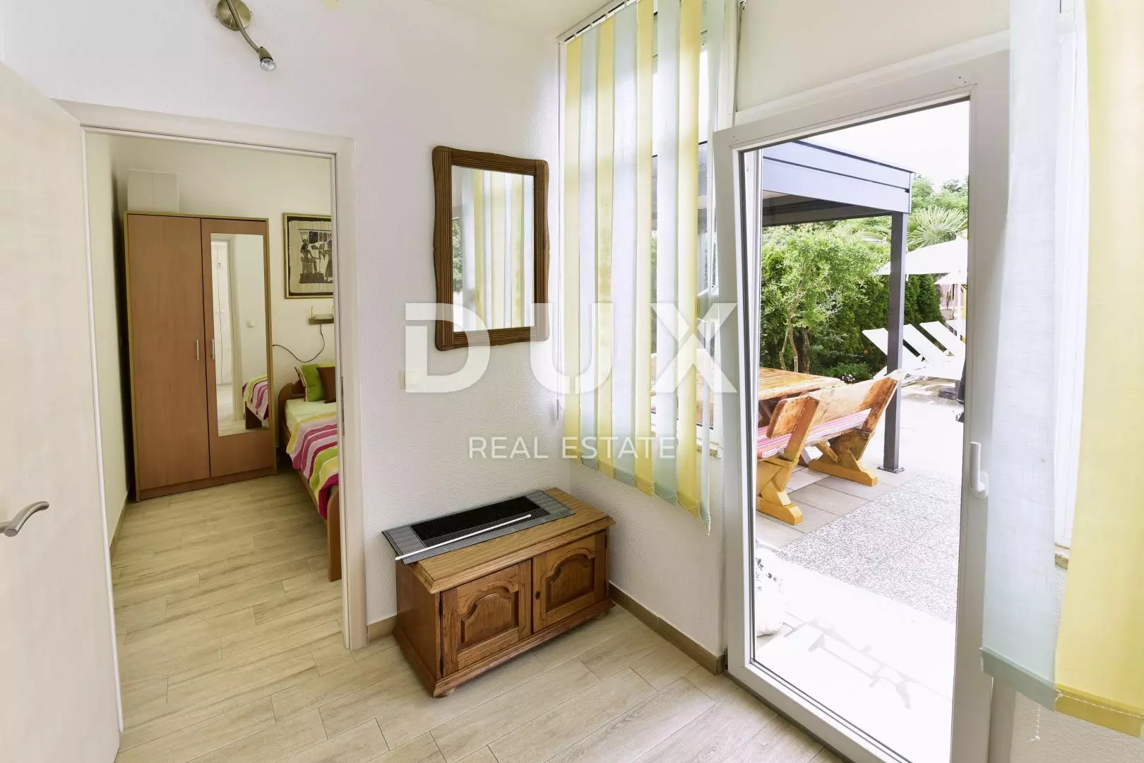 9-bedroom Detached House In Poreč, Croatia (280 M²)