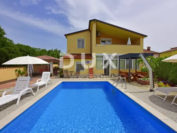 9-bedroom Detached House In Poreč, Croatia (280 M²)